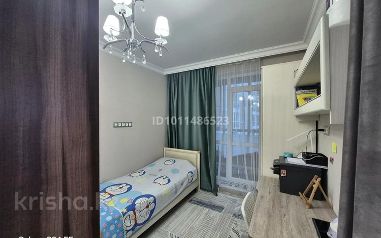 2-бөлмелі пәтер · 65 м² · 4/9 қабат, Кургалжинское шоссе 20Б, бағасы: 35 млн ₸ в Астане, Есильский р-н — фото 2