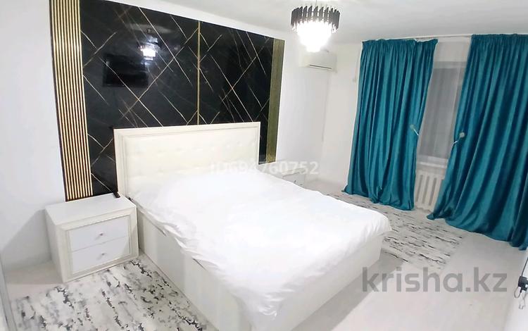 1-комнатная квартира · 40 м² · 1/5 этаж, Шугыла 23 — Муратбаева за 10 000 ₸ в  — фото 10