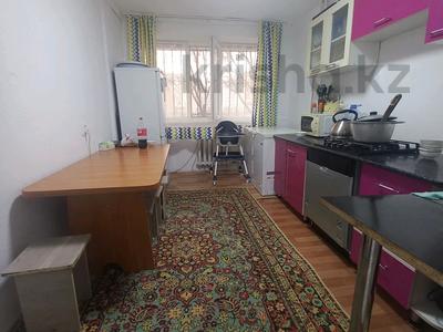 3-комнатная квартира · 65 м² · 1/5 этаж, Самал,,,Тоймарт 25 за 19 млн 〒 в Талдыкоргане, мкр Самал