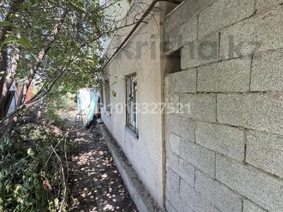 Жеке үй · 3 бөлме · 40 м² · 6 жүзд., Балуан Шолак 212а — Район ЖД Вокзал, бағасы: 15 млн ₸ в Таразе