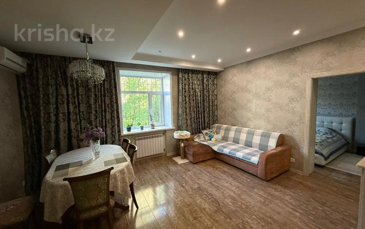 3-комнатная квартира · 74 м² · 1/2 этаж, мкр Новый Город, Шакирова 34 — Назарбаева за 45 млн ₸ в Караганде, Казыбек би р-н — фото 2