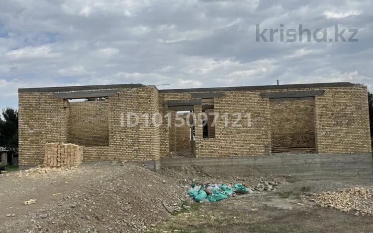 Жеке үй · 4 бөлме · 250 м² · 10 жүзд., Байзак Датка 2 — Бурыл (Ровный), бағасы: 19.5 млн ₸ в Таразе — фото 2