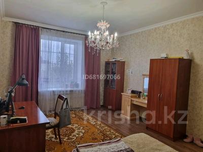 Продажа квартир в Астане: 5-комнатная квартира · 243 м² · 3/7 этаж, Жасуан 11 за ~ 200 млн 〒 5-комнатная квартира · 243 м² · 3/7 этаж, Жасуан 11 за ~ 200 млн 〒 в Астане, Есильский р-н