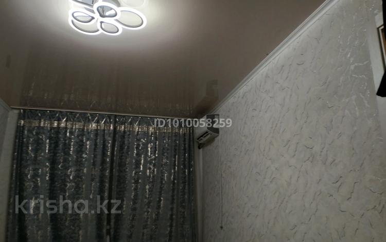 1-комнатная квартира · 32 м² · 2/5 этаж, Поповича — Гагарина за 110 000 ₸ в Уральске — фото 2