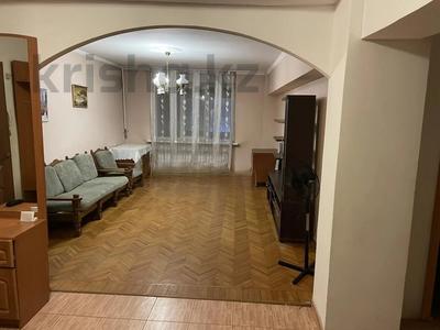 3-бөлмелі пәтер · 90 м² · 1/5 қабат, Калдоякова — Жамбыла, бағасы: 83 млн ₸ в Алматы, Медеуский р-н