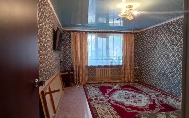 2-комнатная квартира, 42.1 м², 1/2 этаж, мкр Жилгородок, Гагарина за 7.8 млн 〒 в Актобе, мкр Жилгородок — фото 2