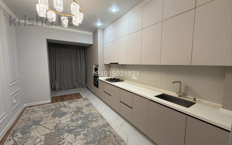 2-бөлмелі пәтер · 76.2 м² · 2/5 қабат, Алтын орда ш/а. 5, бағасы: 220 000 ₸ в Актобе, мкр. Алтын орда — фото 2