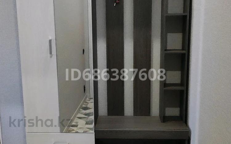 2-комнатная квартира · 54 м² · 7/10 этаж, мкр Юго-Восток, Мкр Юго-Восток, 30й микрорайон 16/2 за 15 000 ₸ в Караганде, Казыбек би р-н — фото 2