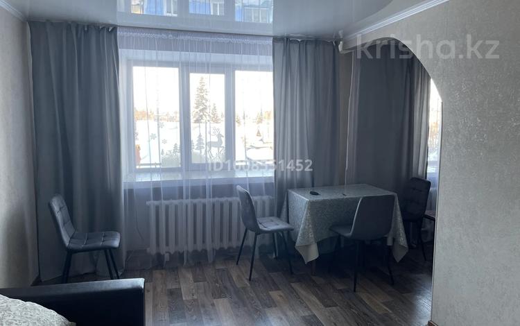 3-бөлмелі пәтер · 70 м² · 2/3 қабат, Бухтарминская 133, бағасы: 15 000 ₸ в Алтае — фото 2