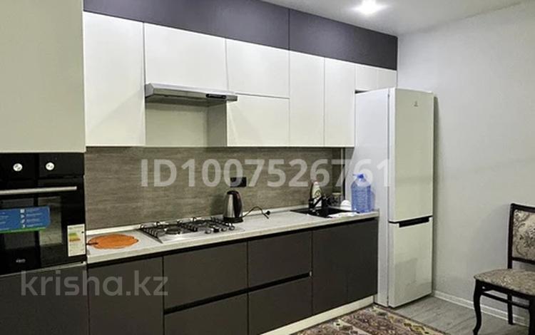 2-комнатная квартира · 64 м² · 1/9 этаж, мкр. Алтын орда 340 Б — Мангілік ел за 200 000 ₸ в Актобе — фото 3