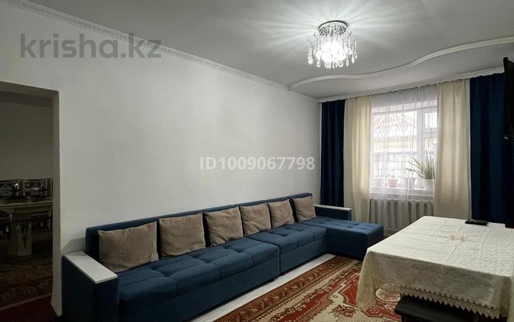 Отдельный дом · 4 комнаты · 100 м² · 8 сот., Естай Жанболатов 19 за 21 млн 〒 в Таразе — фото 2