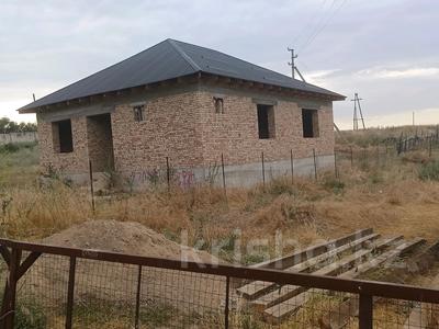 Отдельный дом · 4 комнаты · 120 м² · 5 сот., Мтф — Новая школа за 18 млн ₸ в Кемертогане
