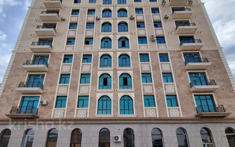 5-комнатная квартира · 175 м² · 3/10 этаж, 20-й мкр 8 за 53.5 млн ₸ в Актау — фото 2