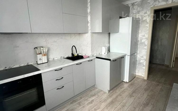 2-комнатная квартира · 52 м² · 17/24 этаж, Мукан Тулебаев 5 за 250 000 ₸ в Астане, Алматы р-н — фото 2