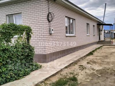 Часть дома • 3 комнаты • 150 м² • 10 сот., Жанагасыр 1 — Каиым Мухамед за 32 млн 〒 в Актобе, жилой массив Акжар-2