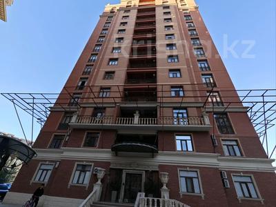 Пәтерлер в Мангистауской обл.: 4-бөлмелі пәтер · 150 м² · 1/14 қабат, 17-й мкр 11, бағасы: 64 млн 〒 4-бөлмелі пәтер · 150 м² · 1/14 қабат, 17-й мкр 11, бағасы: 64 млн 〒 в Актау