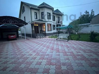 Продажа домов и дачи в Туркестанской обл.: Отдельный дом · 7 комнат · 355 м² · 15 сот., Батырхан Касымбеков 12А за 125 млн 〒 Отдельный дом · 7 комнат · 355 м² · 15 сот., Батырхан Касымбеков 12А за 125 млн 〒 в Сарыагаш