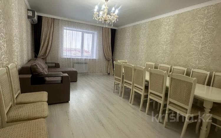 3-комнатная квартира · 98.8 м² · 8/9 этаж, мкр. Алтын орда, Ораза Татеулы 5 за 37 млн ₸ в Актобе — фото 2