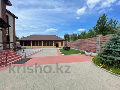 Отдельный дом · 10 комнат · 387 м² · 14 сот., Баян Батыра за 90 млн 〒 в Павлодаре