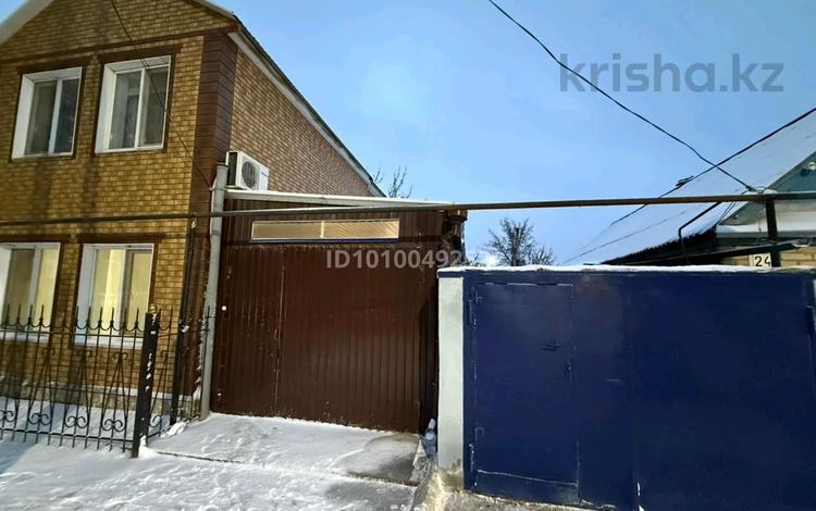 Отдельный дом · 6 комнат · 180 м² · 3 сот., мкр Омега, Чурикова 24/1 — Рядом с 26 школой за 45 млн ₸ в Уральске — фото 2