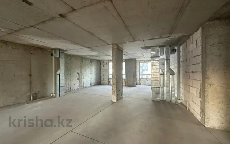 3-бөлмелі пәтер · 107 м² · 3/10 қабат, Толе би 285/8 к1, 285/8 к2, 285/8 к3, 285/8 к4, 285/8 к5, 285/8 к6, 285/8 к7, 285/8 к8, 285/8 к9, 285/8 к10, 285/8 к11, бағасы: 52.5 млн ₸ в Алматы, Ауэзовский р-н — фото 3