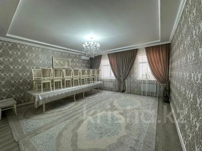 4-комнатная квартира, 147.7 м², 8/15 этаж, 19-й мкр 5 за 60 млн 〒 в Актау, 19-й мкр