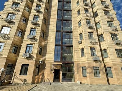 5-комнатная квартира · 191.2 м² · 2/9 этаж, Сейфуллина 5В за 79 млн 〒 в Атырау