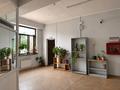 Свободное назначение, офисы, магазины и бутики, салоны красоты · 2678 м² за 950 млн ₸ в Алматы, Ауэзовский р-н — фото 2