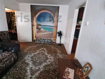 4-комнатная квартира · 62 м² · 2/5 этаж, Кизатова 4 — Военный институт за 22 млн 〒 в Петропавловске