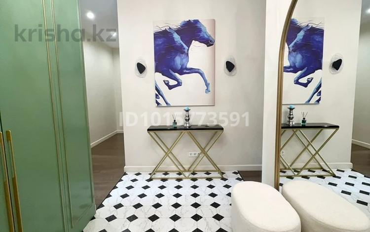 4-бөлмелі пәтер · 140 м² · 2/9 қабат, проспект Мангилик Ел 41/2, бағасы: 150 млн ₸ в Астане, Есильский р-н — фото 2