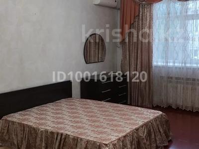 Аренда квартир в Алматы: 3-комнатная квартира · 140 м² · 3/7 этаж · помесячно, Умбетбаева за 450 000 〒 3-комнатная квартира · 140 м² · 3/7 этаж · помесячно, Умбетбаева за 450 000 〒 в Алматы, Алмалинский р-н