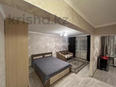 1-бөлмелі пәтер · 33 м² · 4/5 қабат, Кабанбай батыра 120 — Бурова, бағасы: 13 000 ₸ в Усть-Каменогорске