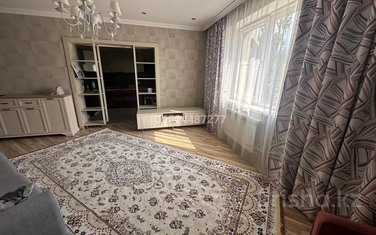 2-комнатная квартира · 66 м² · 3/9 этаж, Аскарова Асанбая за 350 000 ₸ в Алматы, Наурызбайский р-н — фото 2