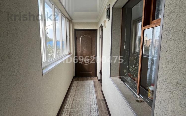 2-бөлмелі пәтер · 50 м² · 4/4 қабат, 3 мкр 8, бағасы: 12 млн ₸ в Жанаозен — фото 2