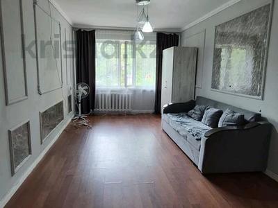 3-бөлмелі пәтер · 58 м² · 1/4 қабат, Жетысу, бағасы: 15.3 млн ₸ в Талдыкоргане, мкр Жетысу