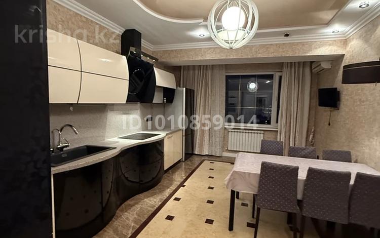 4-комнатная квартира · 178 м² · 8/13 этаж, Ходжанова 77, 81 — Ергожина за 127 млн ₸ в Алматы, Бостандыкский р-н — фото 7