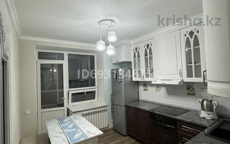 2-комнатная квартира, 63.2 м², 1/10 этаж помесячно, Нажмединова 13 — А51 за 200 000 〒 в Астане, Алматы р-н — фото 2