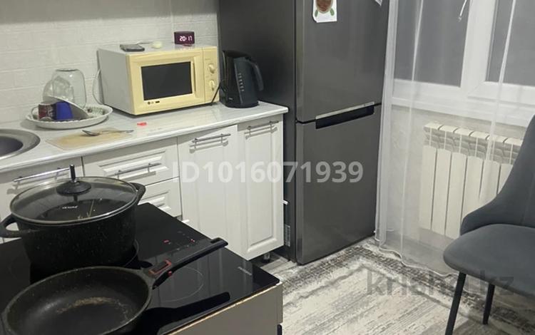 1-комнатная квартира · 35 м² · 3/5 этаж, Сатпаева 30 за 16 млн ₸ в Усть-Каменогорске — фото 2