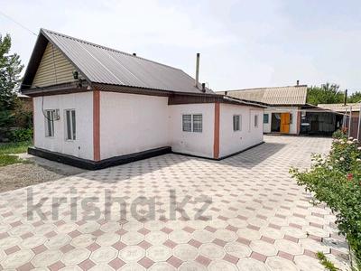 Продажа домов и дачи в Жетысу обл.: Отдельный дом · 3 комнаты · 54 м² · 8 сот., Асанова 78 за 14.5 млн 〒 Отдельный дом · 3 комнаты · 54 м² · 8 сот., Асанова 78 за 14.5 млн 〒 в Талдыкоргане