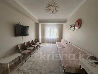 3-бөлмелі пәтер · 90 м² · 2/6 қабат, 4 микраройон 61/1 — "Жетісу" базар, бағасы: 65 млн ₸ в Конаеве