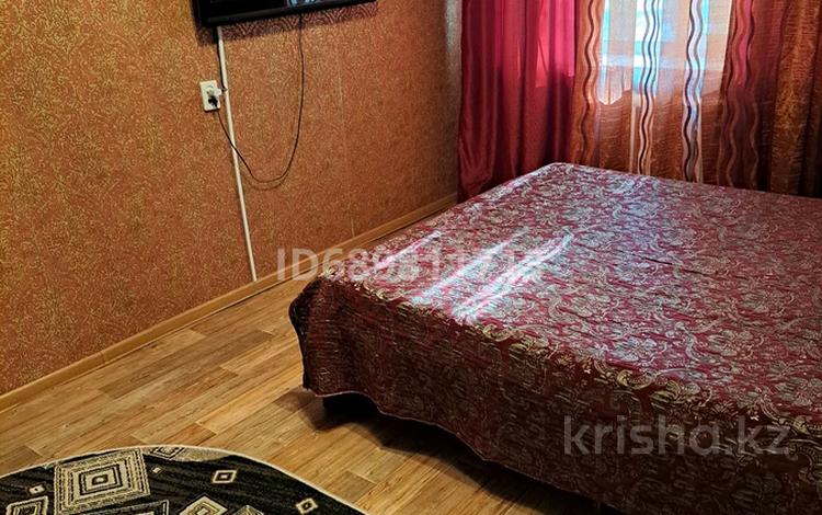 1-бөлмелі пәтер · 30 м² · 1/5 қабат, Камзина — Кафе весна; Баянтау, бағасы: 4 000 〒 в Павлодаре — фото 25