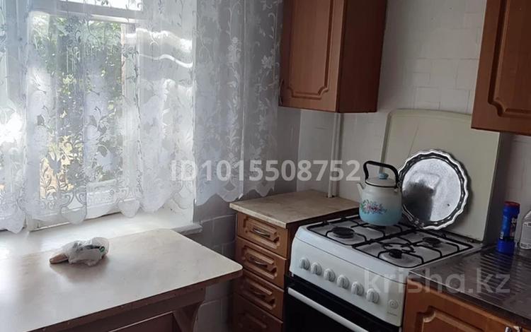 2-бөлмелі пәтер · 43 м² · 1/5 қабат, 3 микрорайон 14, бағасы: 8 млн ₸ в Лисаковске — фото 2