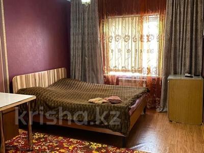 1-комнатный дом посуточно, 32 м², Казакпаева 25 — Белякова за 5 000 〒 в Алматы, Турксибский р-н