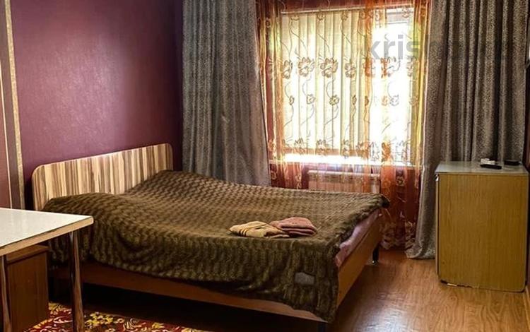 1-комнатный дом посуточно, 32 м², Казакпаева 25 — Белякова за 7 000 〒 в Алматы, Турксибский р-н — фото 11