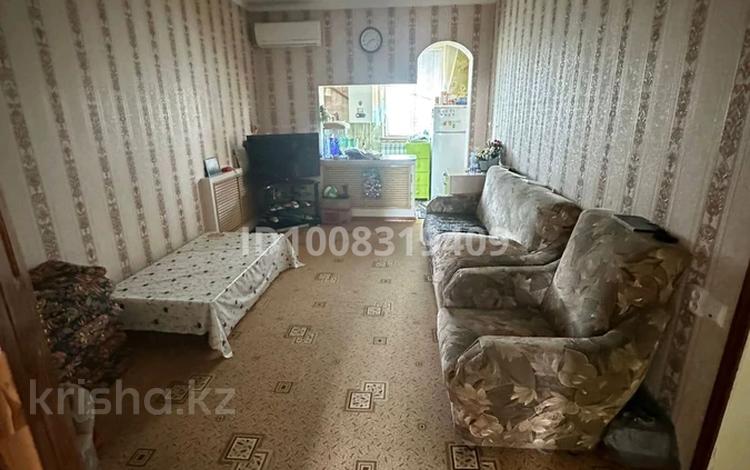 2-бөлмелі пәтер · 48 м² · 5/5 қабат, 4-й микрорайон, Алпысбаева 127 127 — Ост.Военторг рядом Автонур базар, бағасы: 16.5 млн ₸ в Шымкенте, Туран р-н — фото 7