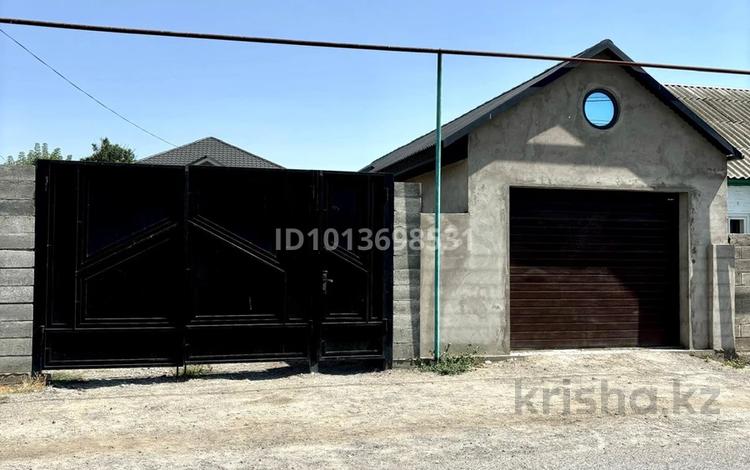 Отдельный дом · 4 комнаты · 240 м² · 8.2 сот., Конаева 36 за 46 млн ₸ в Сарыкемере — фото 2
