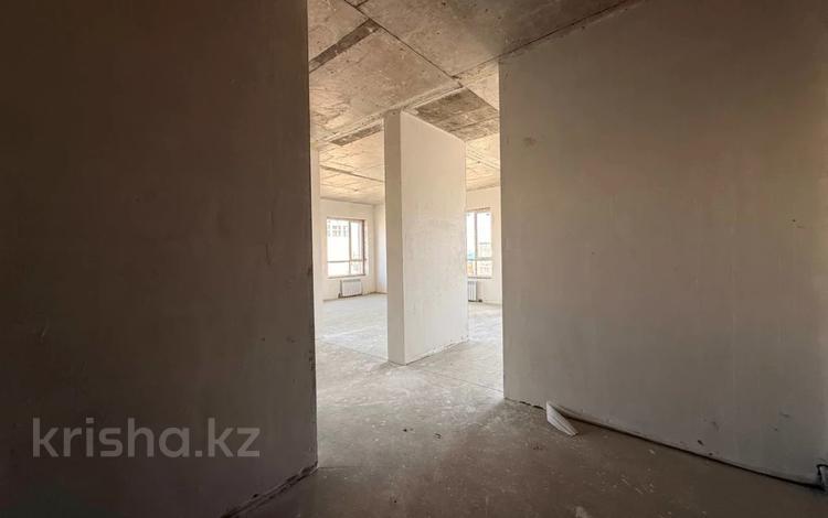2-бөлмелі пәтер · 79.9 м² · 13/14 қабат, Набережная 44, бағасы: ~ 43.9 млн ₸ в Костанае — фото 2