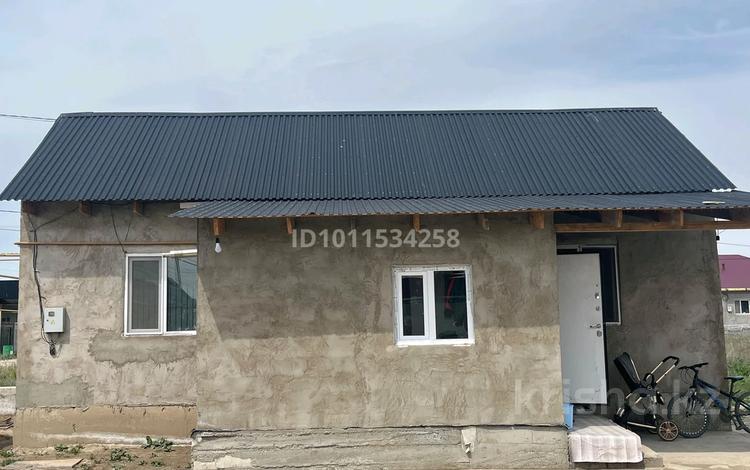 Отдельный дом · 2 комнаты · 45 м², Туймебая, Махамбет Өтемісұлы 640 — Махамбет Өтемісұлы за 17 млн ₸ в  — фото 2