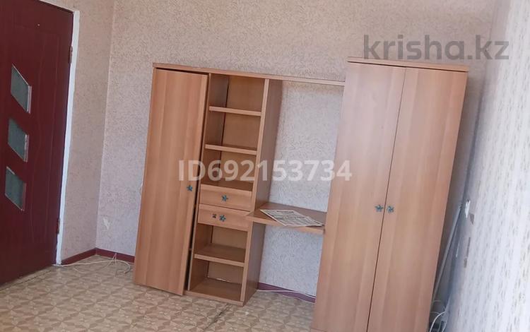 1-комнатная квартира, 30 м², 4/5 этаж, Жастар 16 за 6.7 млн 〒 в Талдыкоргане, мкр Жастар — фото 2