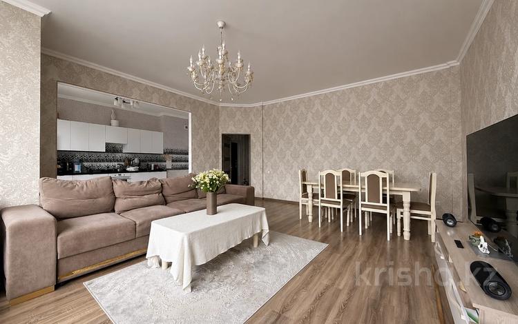2-комнатная квартира · 98 м² · 5/9 этаж, мкр Горный Гигант, Манаева 92 за 450 000 ₸ в Алматы, Медеуский р-н — фото 2